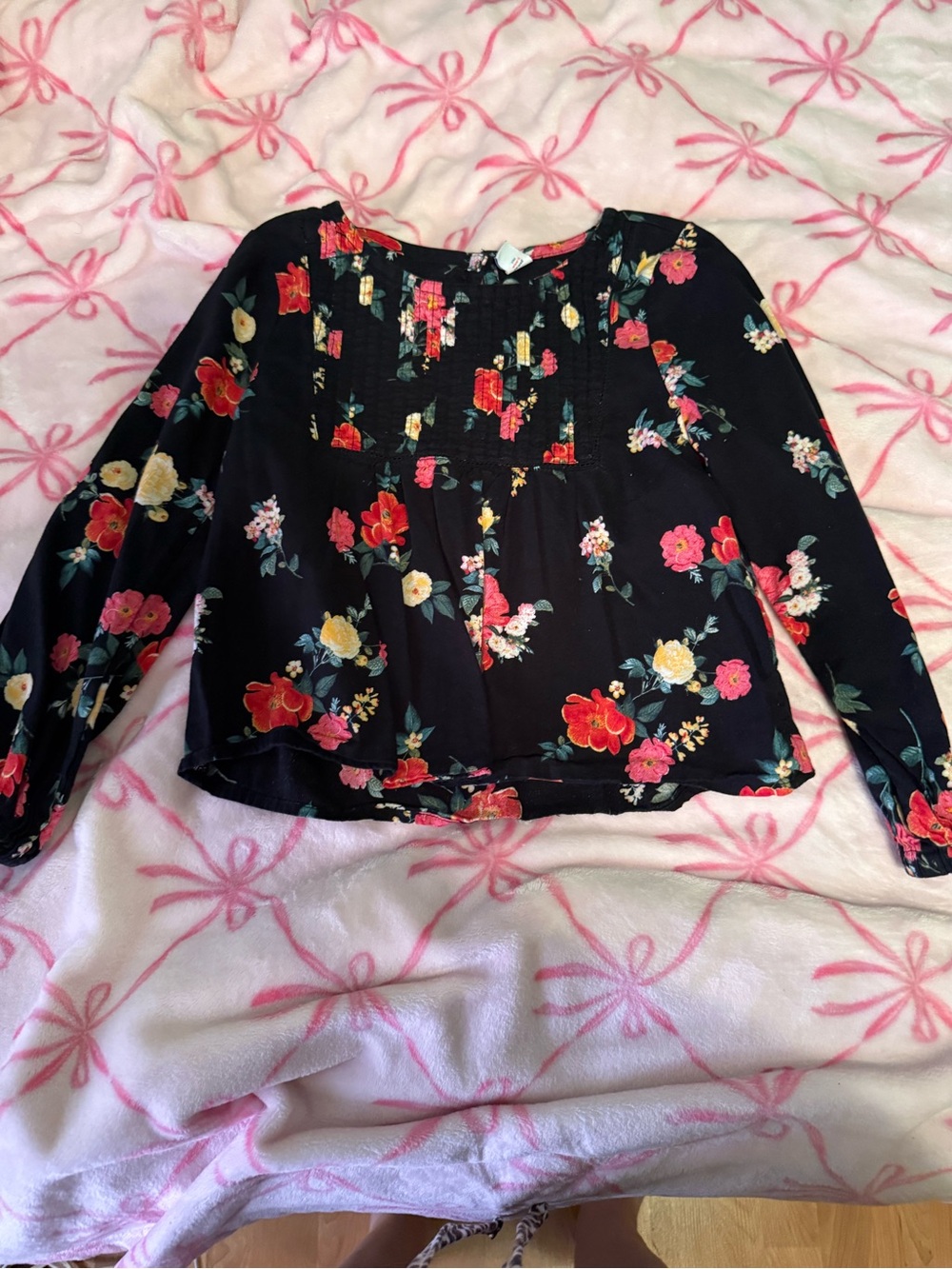 Old Navy Black Floral Smocked Long-Sleeve Blouse